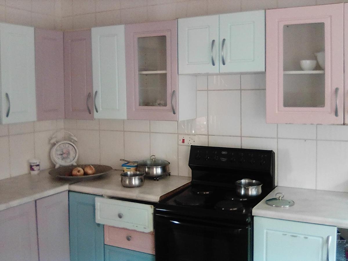 Bed and Breakfast Sugar Shack Backpackers Botswana Gaborone Esterno foto
